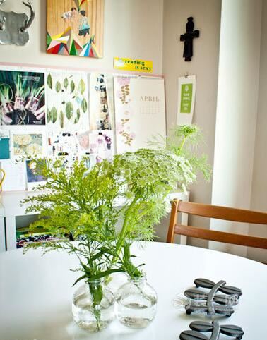 暖色系混搭简约小户型 绿意点缀生机勃勃